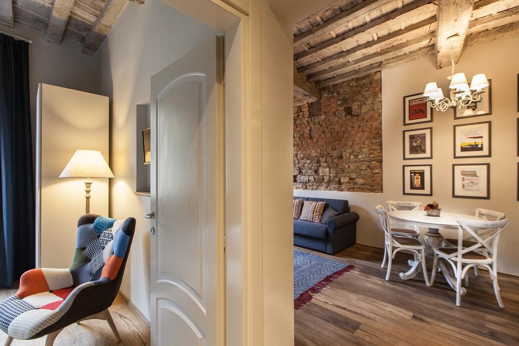 Boheme Apartment By Mamo Florens Exteriör bild